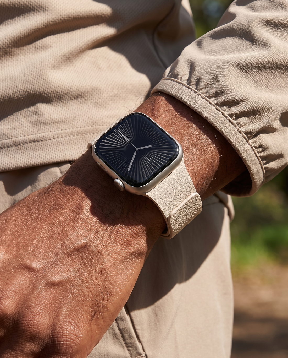 Lara Silicone Magnetic Loop Band