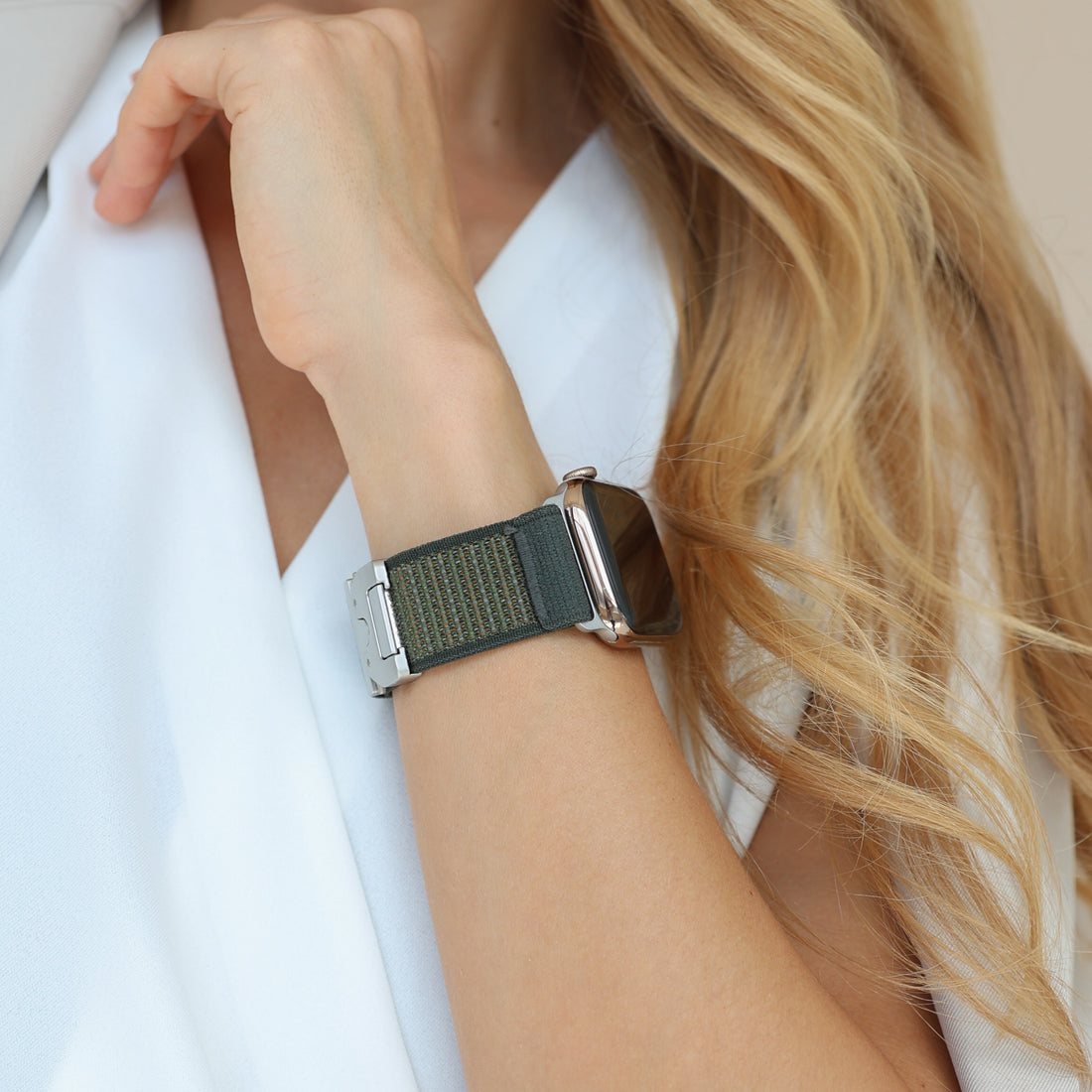 Neri Nylon Strap Band