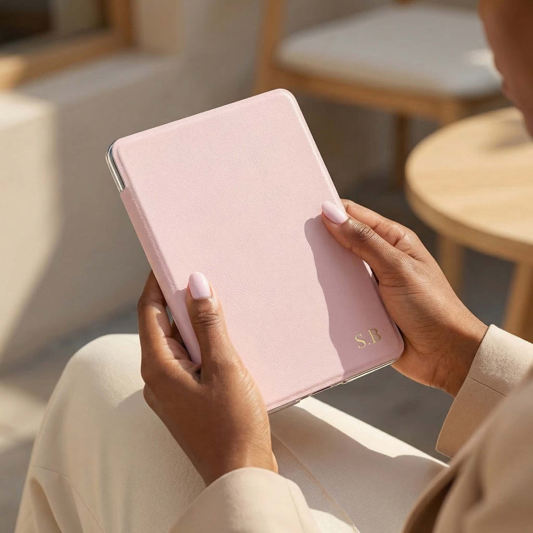 Pink Leather Kindle Case - Snap Bands